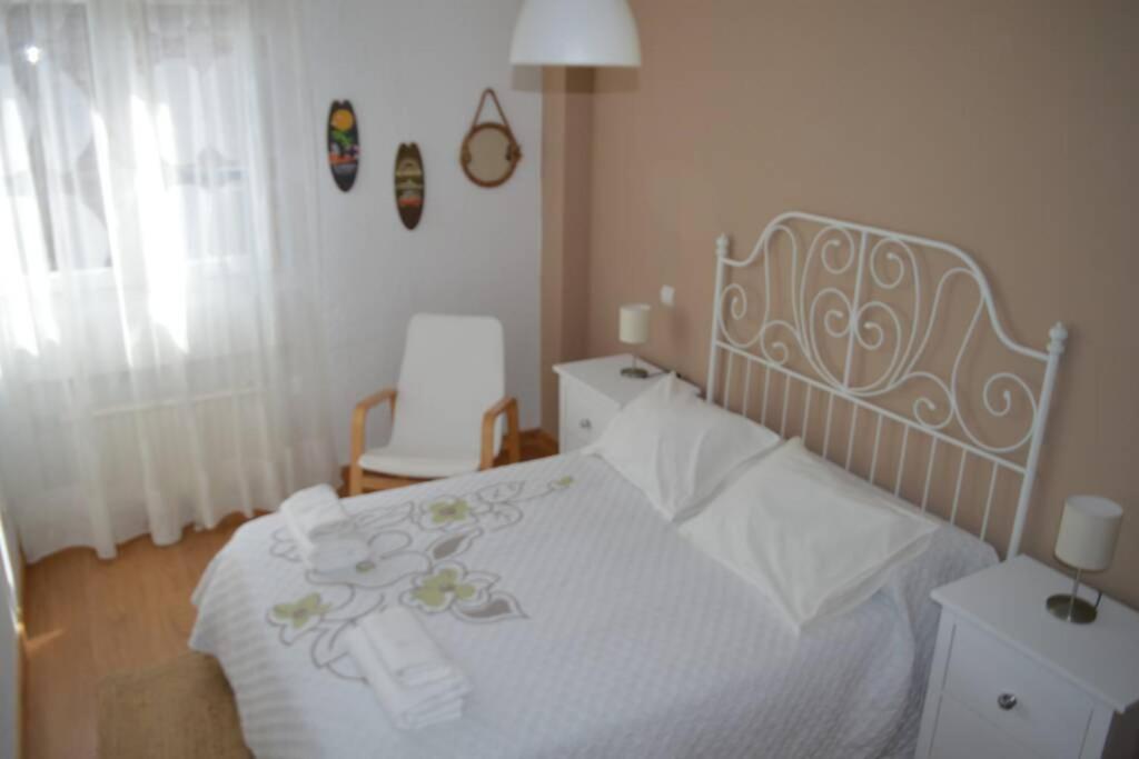 סן ויסנטה דה לה ברקרה Apartamento Turistico Faro De Luno מראה חיצוני תמונה